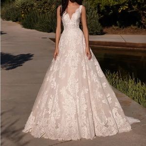 Pronovias Orion Dress. Brand new size 10